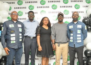 Glo and Samsung Galaxy Z Fold8
