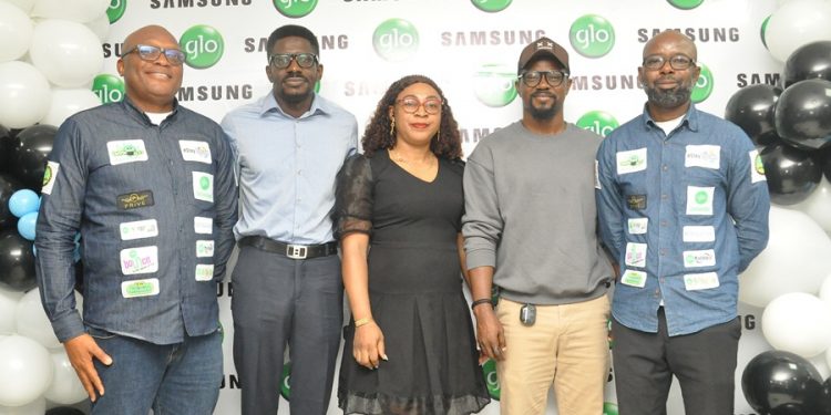 Glo and Samsung Galaxy Z Fold8