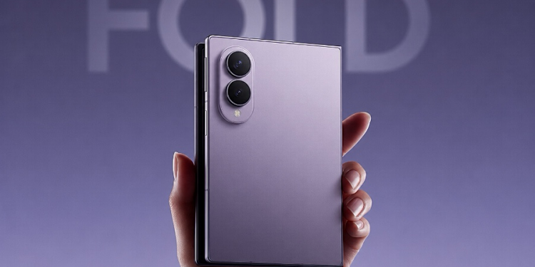 Samsung Launches Galaxy Z Fold 8